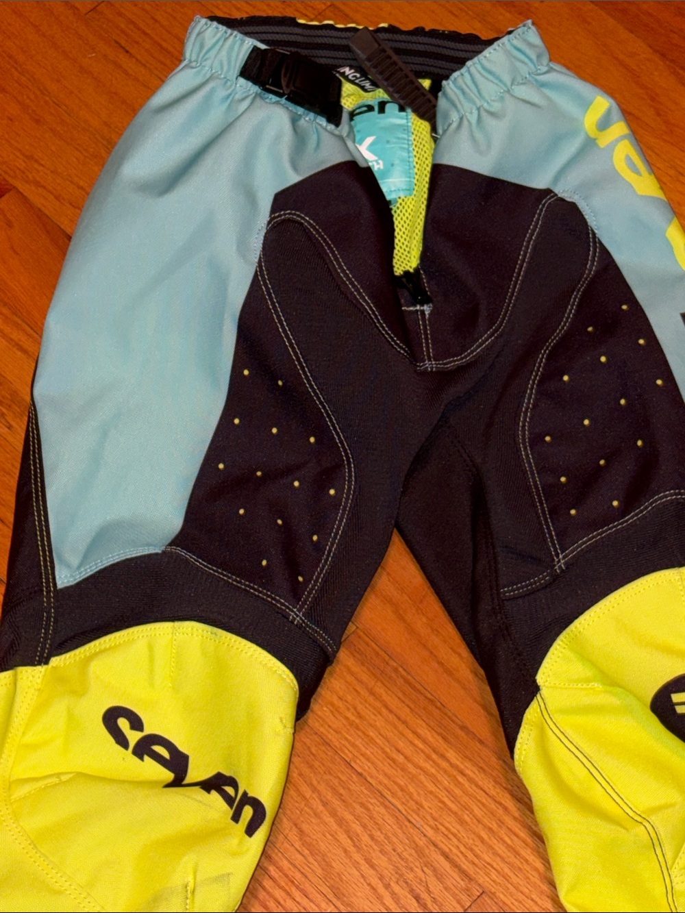 Seven7 Youth moto/ bmx Yellow and Teal with black Accent size 24